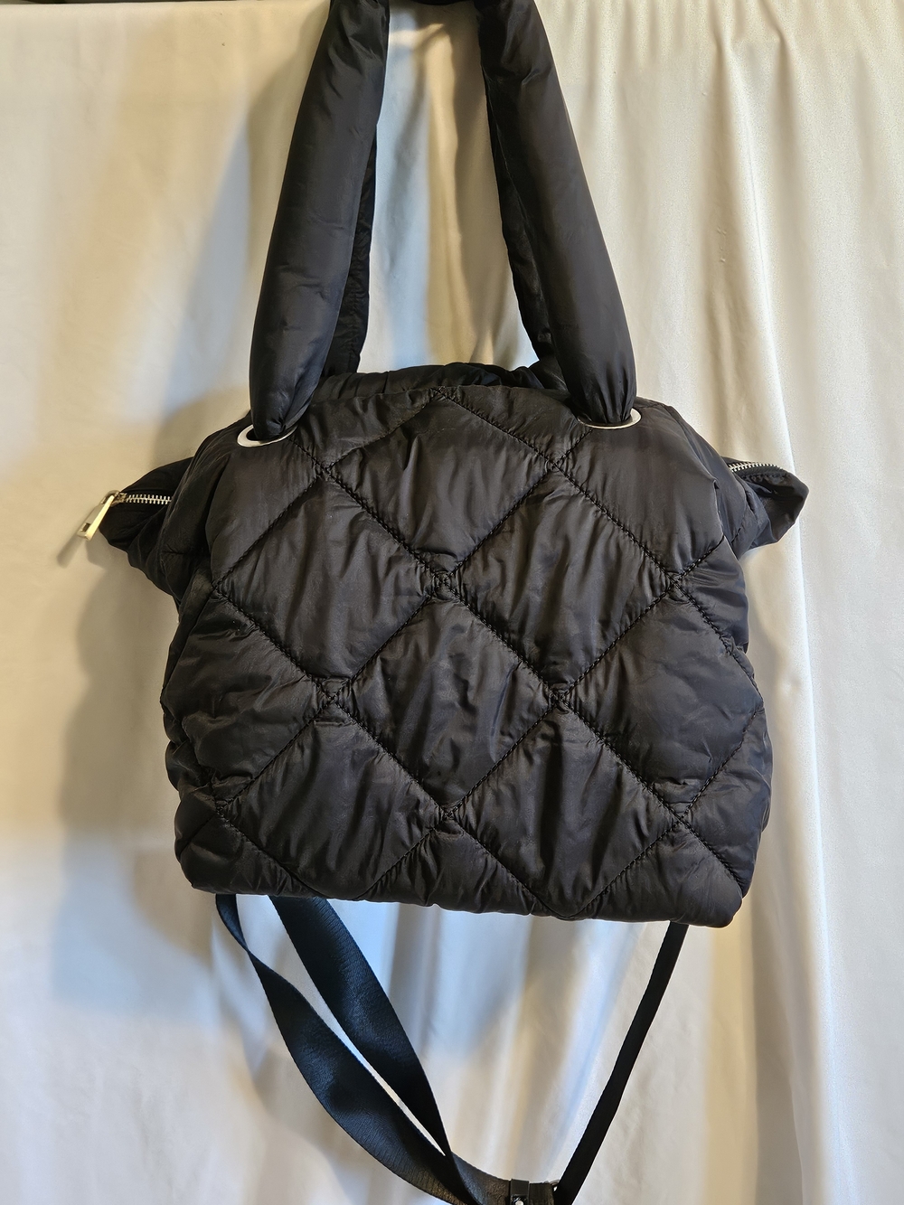 Zara-Quilted Black Puffer Tote Bag - Versatile Everyday Carry